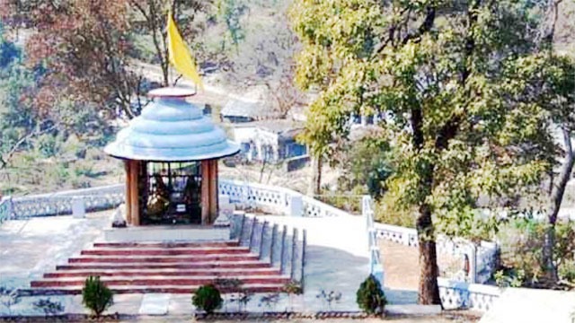 कण्वाश्रम महोत्सव में पहलवानों ने दांतों से खींची गाड़ी, सीने पर तोड़े पत्थर, अद्भुत कारनामे से सभी हैरान