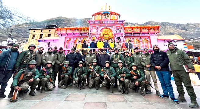 श्री बदरीनाथ में सुरक्षा व्यवस्था चाक-चौबंद: हेमंत द्विवेदी