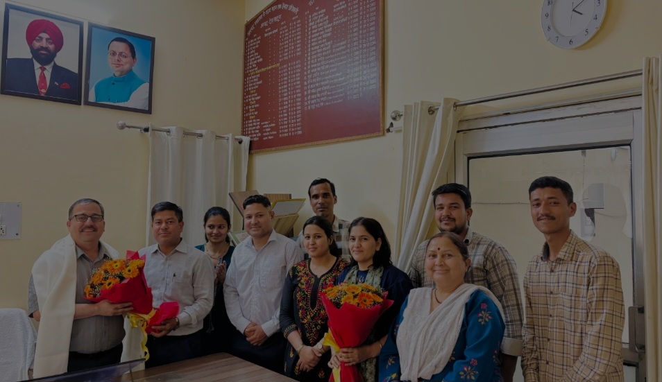 स्थानांतरण पर सहायक निदेशक सूचना बद्री चंद नेगी को दी स्नेहिल विदाई