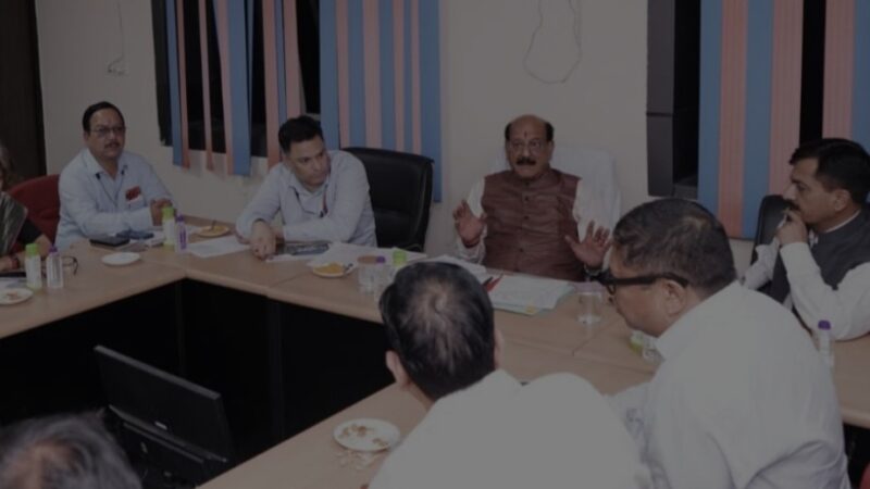 चिकित्सा सेवाओं को सुदृढ़, सुलभ एवं प्रभावी बनाने के स्वास्थ्य मंत्री सुबोध उनियाल ने दिए निर्देश